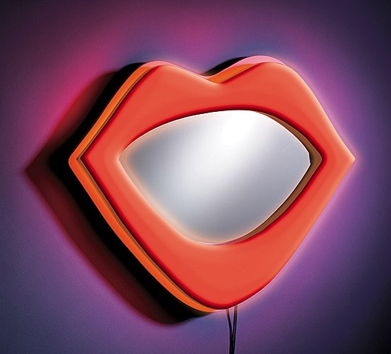 72D_neon_mirror_Lips_RD